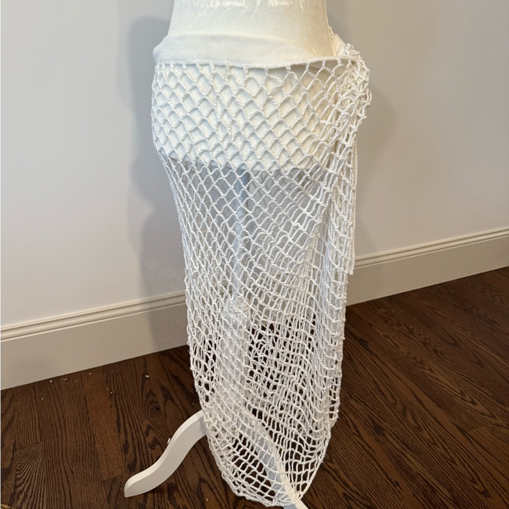 SUMMERSALT | NWOT The Fishnet Cover-Up wrap skirt Knit Swim Shirt White Sand M